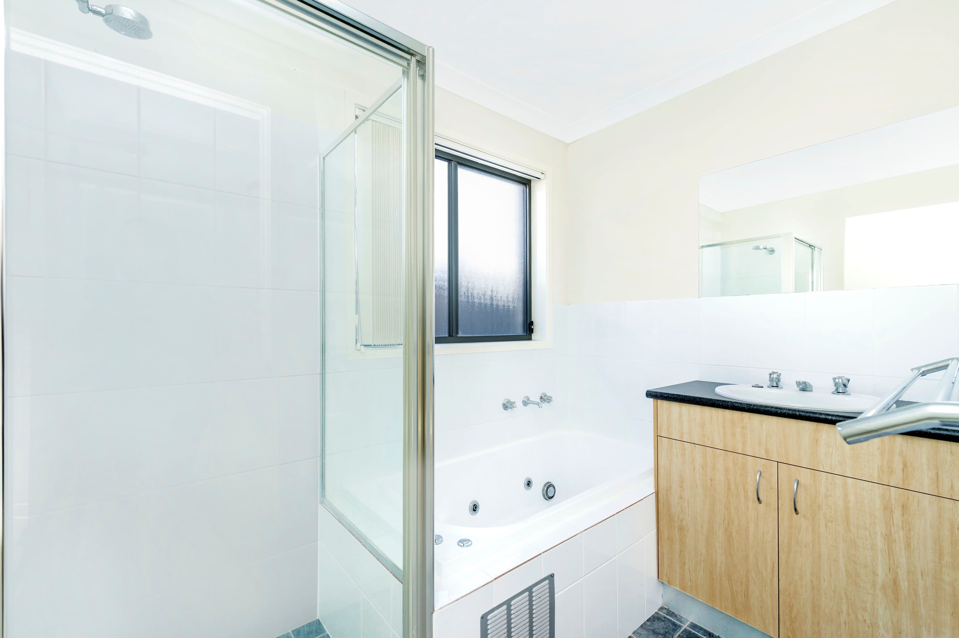 21 Stornaway Road, Queanbeyan NSW 2620, Queanbeyan - Thumbnail 6