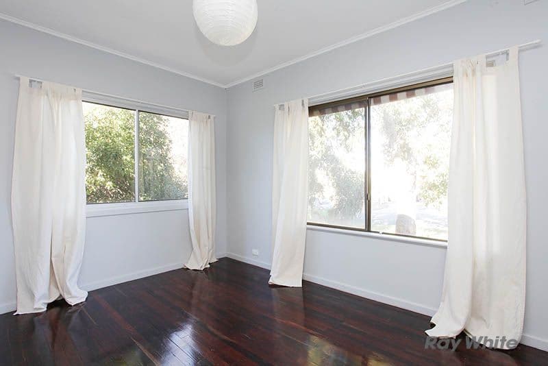 14 Pattullo Avenue, Clare SA 5453, Clare - Thumbnail 2