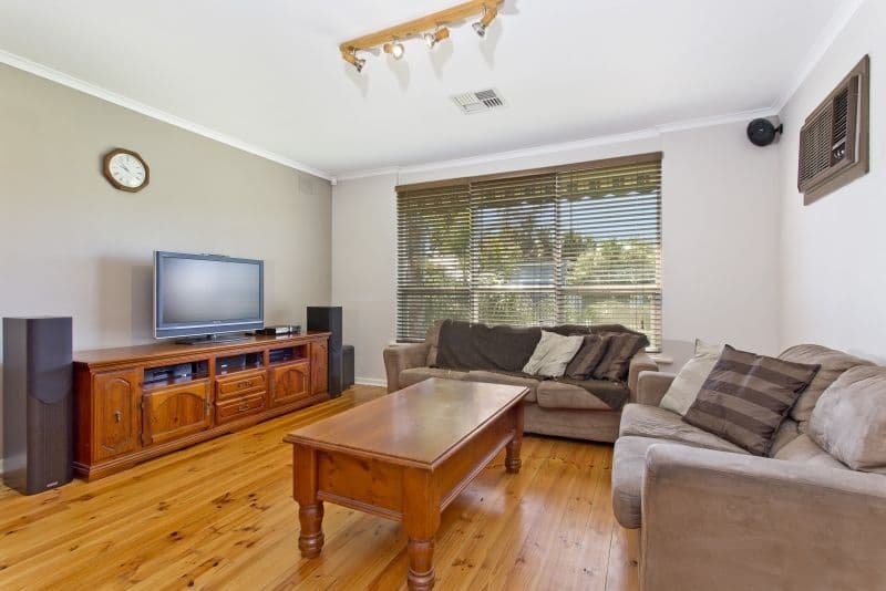 15 Victoria Street, Semaphore Park SA 5019, Semaphore Park - Thumbnail 2