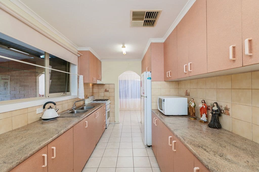 8 Lynch Close, EPPING VIC 3076, Epping - Thumbnail 2