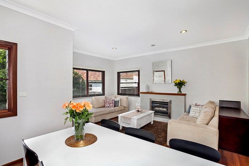 11 Rabaul Road, North Curl Curl NSW 2099, North Curl Curl - Thumbnail 4
