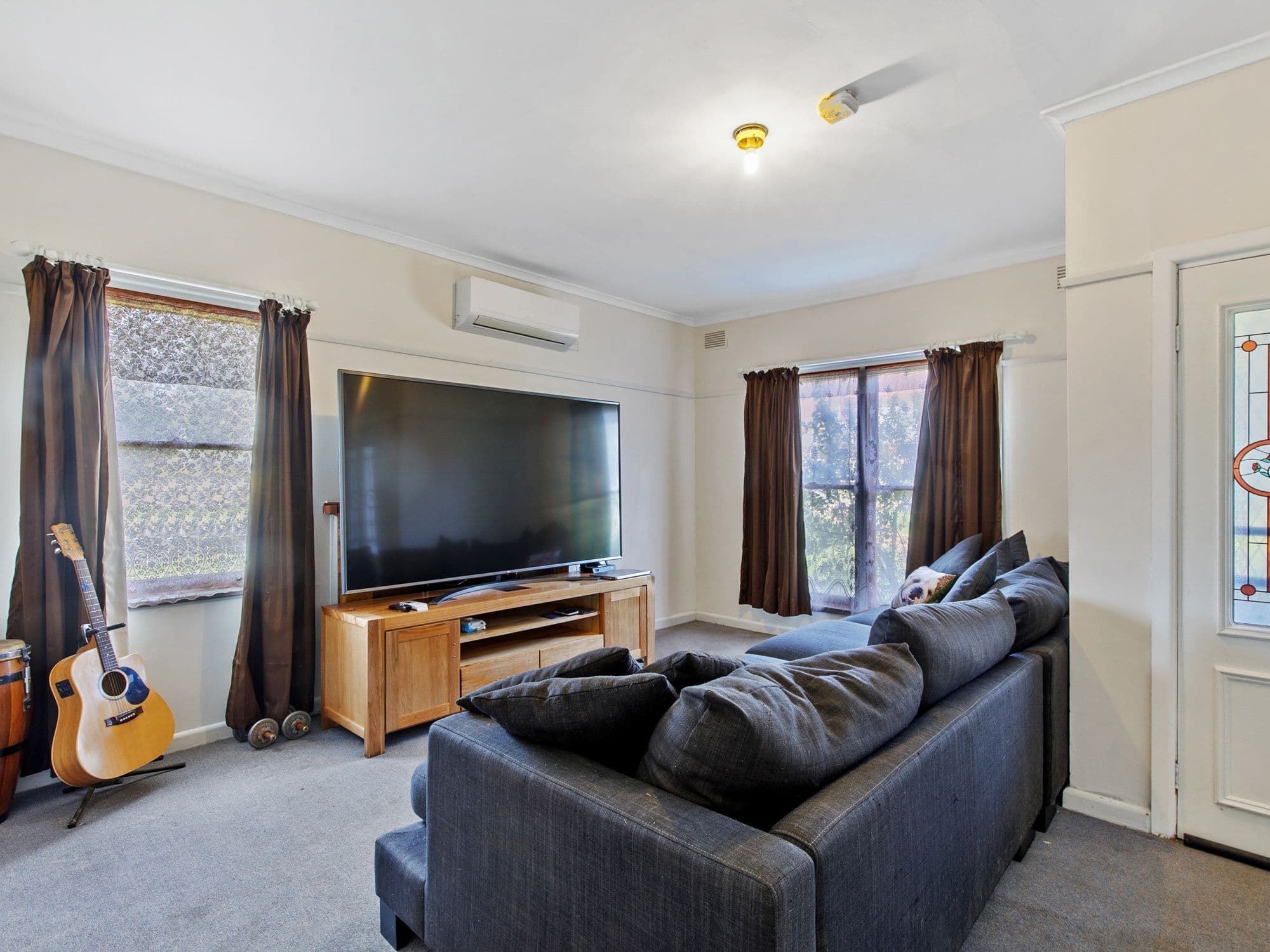 42 Chisholm Crescent, Seymour VIC 3660, Seymour - Thumbnail 4