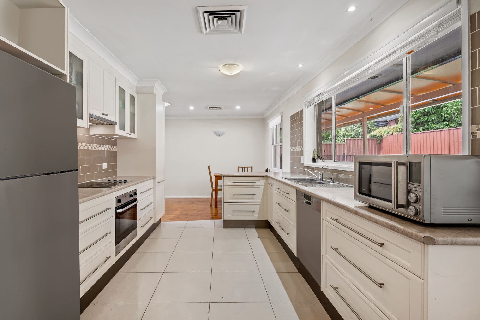 26 Kooloona Crescent, Bradbury NSW 2560, Bradbury - Thumbnail 2