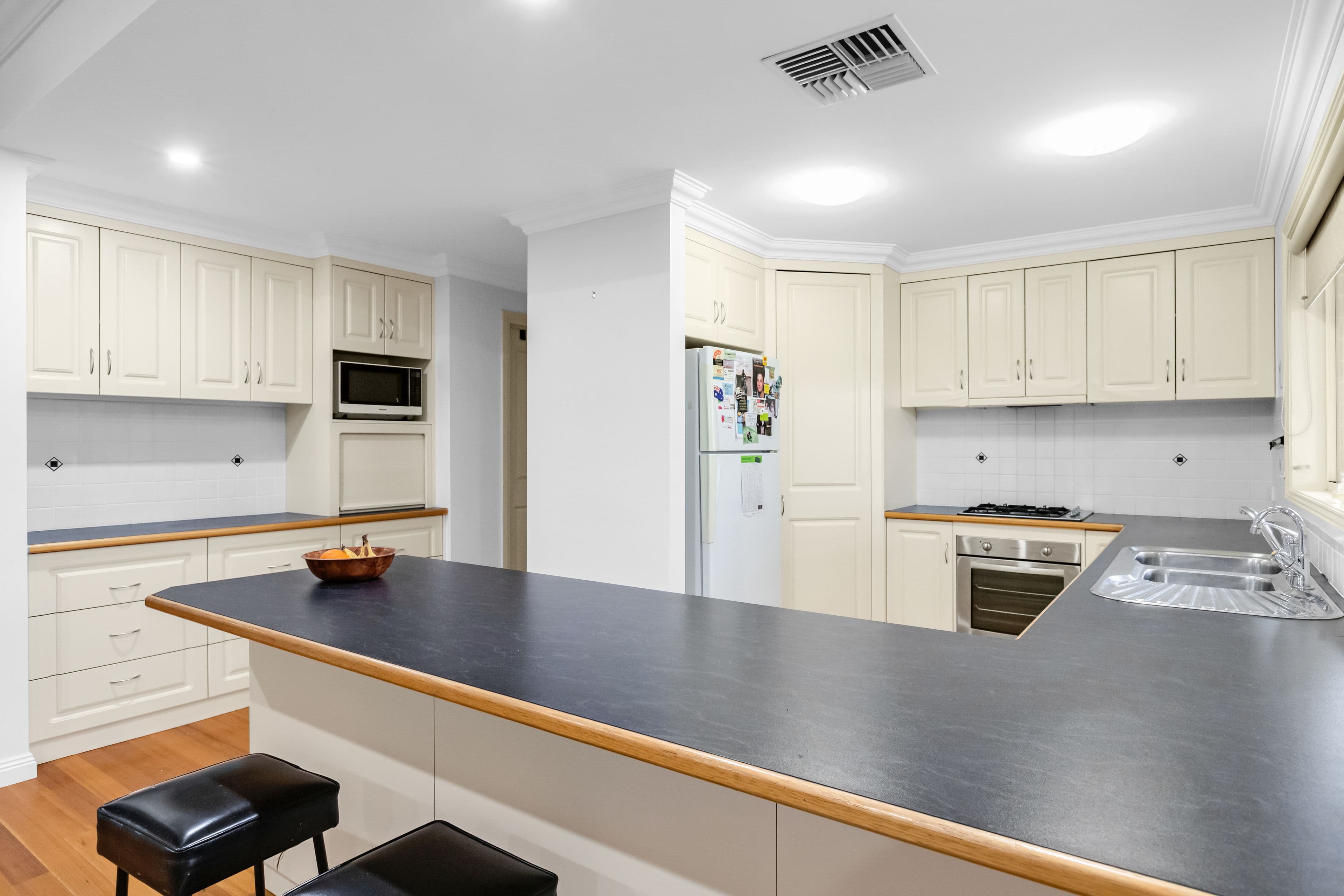 2 Annunziata Court, Mildura VIC 3500, Mildura - Thumbnail 4