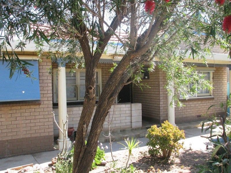 181 Murton Street, BROKEN HILL NSW 2880, Broken Hill - Thumbnail 2