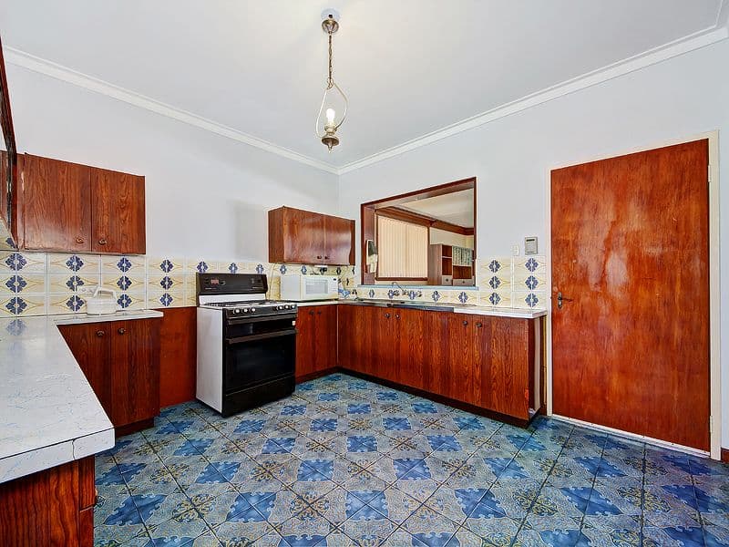 215 Kent Street, ROCKINGHAM WA 6168, Rockingham - Thumbnail 2