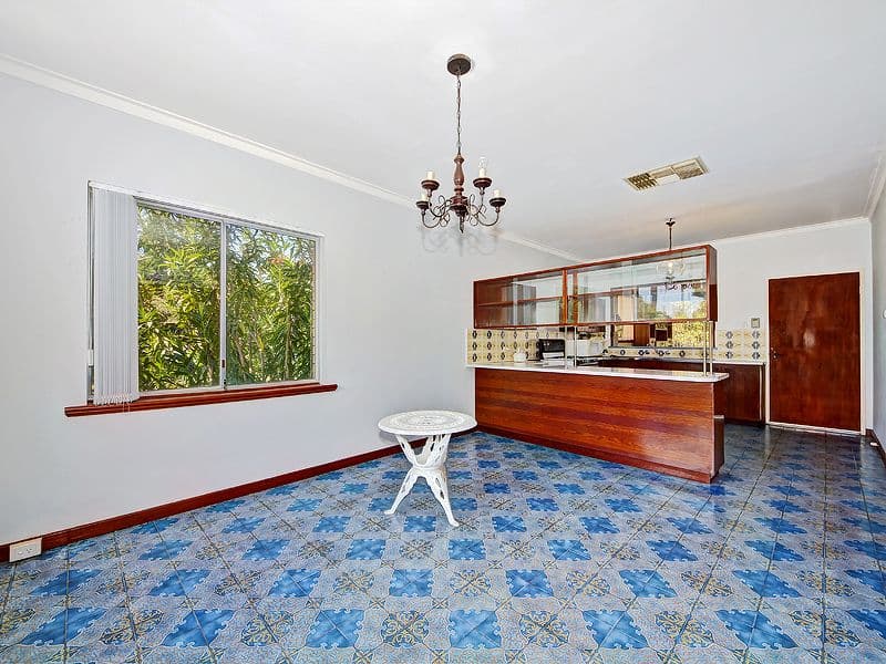 215 Kent Street, ROCKINGHAM WA 6168, Rockingham - Thumbnail 4