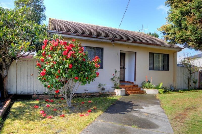 11 Moncur Avenue, SPRINGVALE VIC 3171, Springvale - Image 1
