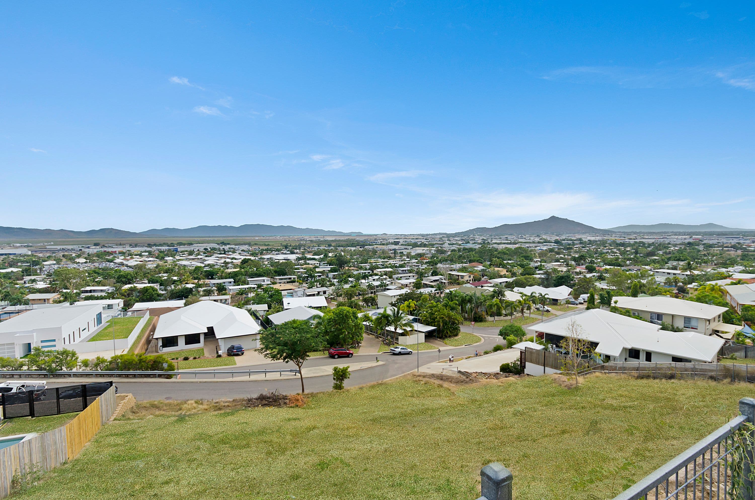 25-27 Kallanda Street, Mount Louisa QLD 4814, Mount Louisa - Image 1