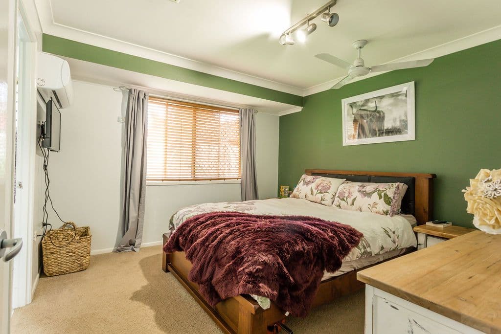 93 Gray Street, Emerald QLD 4720, Emerald - Thumbnail 7