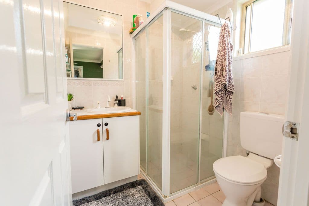93 Gray Street, Emerald QLD 4720, Emerald - Thumbnail 8