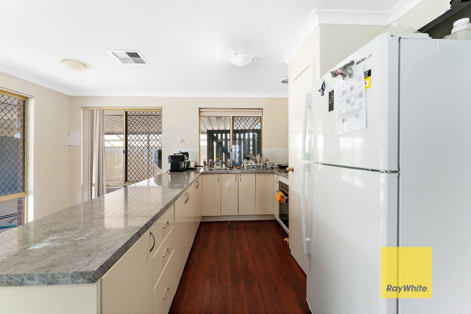 10 Jooleen Way, Thornlie WA 6108, Thornlie - Thumbnail 2