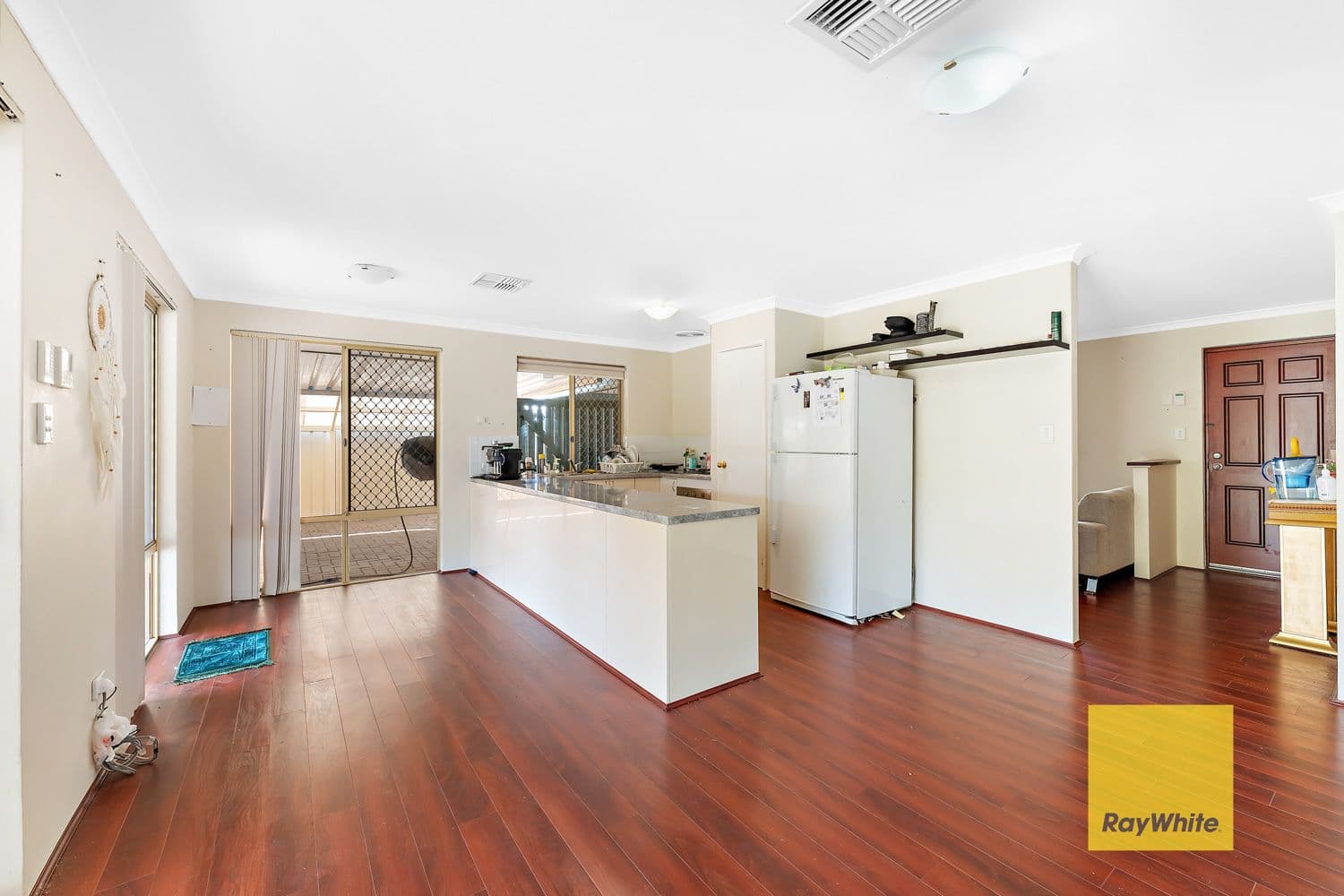 10 Jooleen Way, Thornlie WA 6108, Thornlie - Thumbnail 3