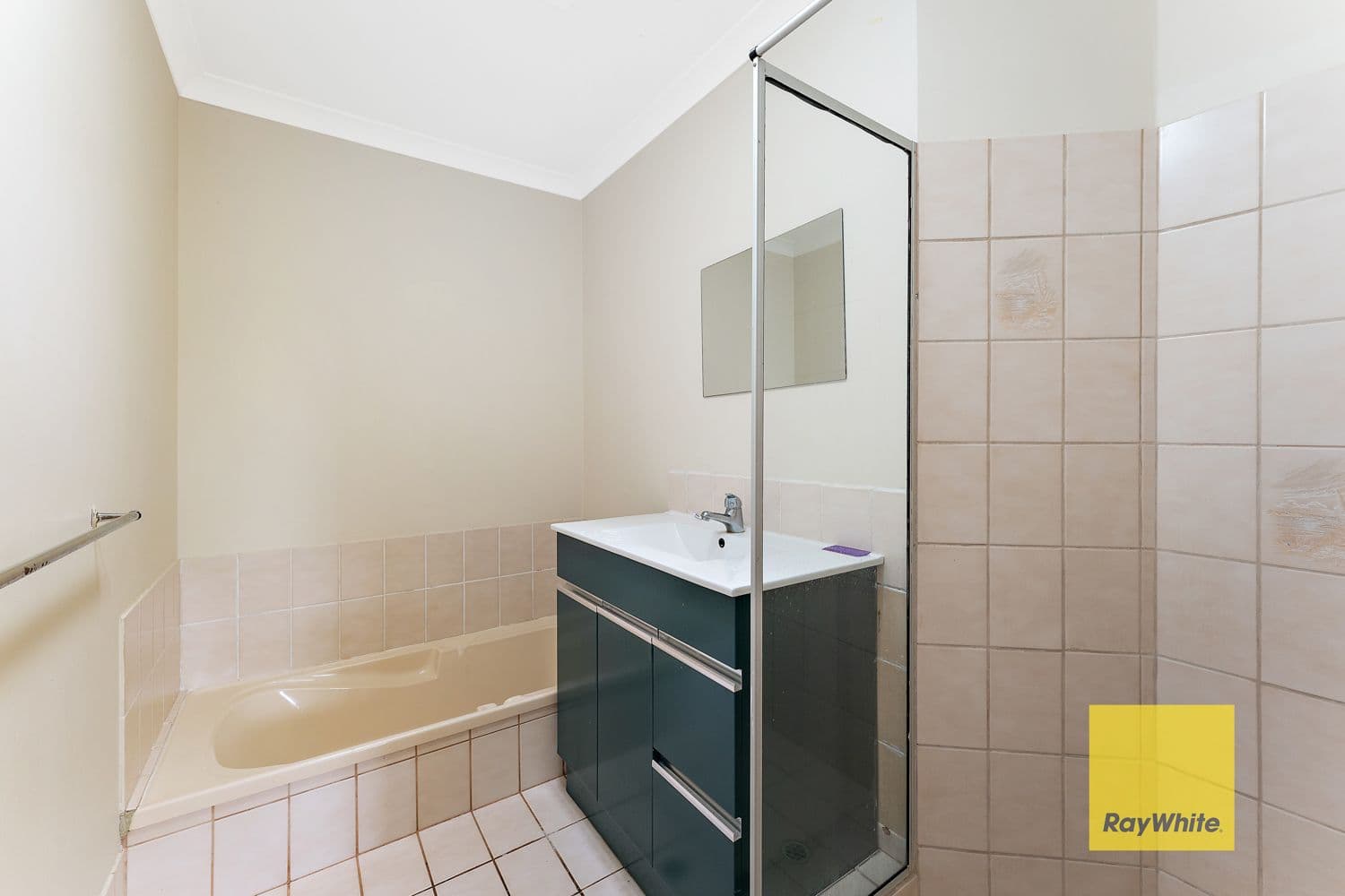 10 Jooleen Way, Thornlie WA 6108, Thornlie - Thumbnail 6