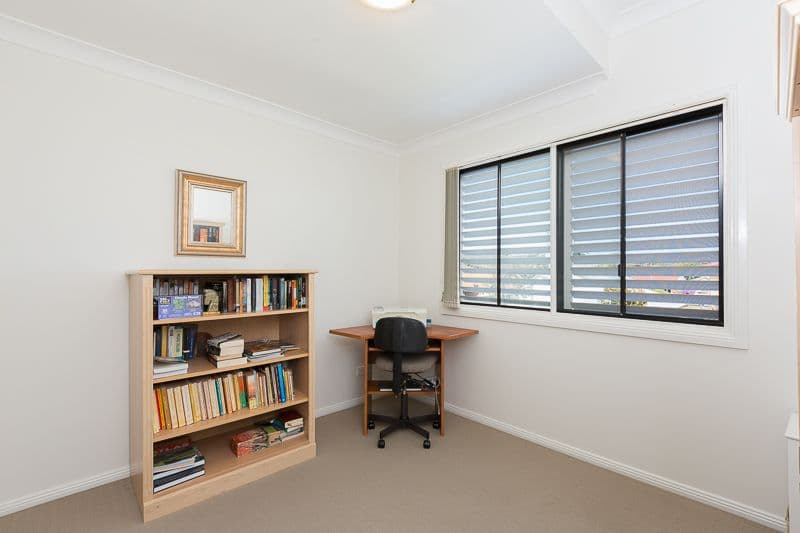 2 Edward Street, Barrack Heights - Thumbnail 8