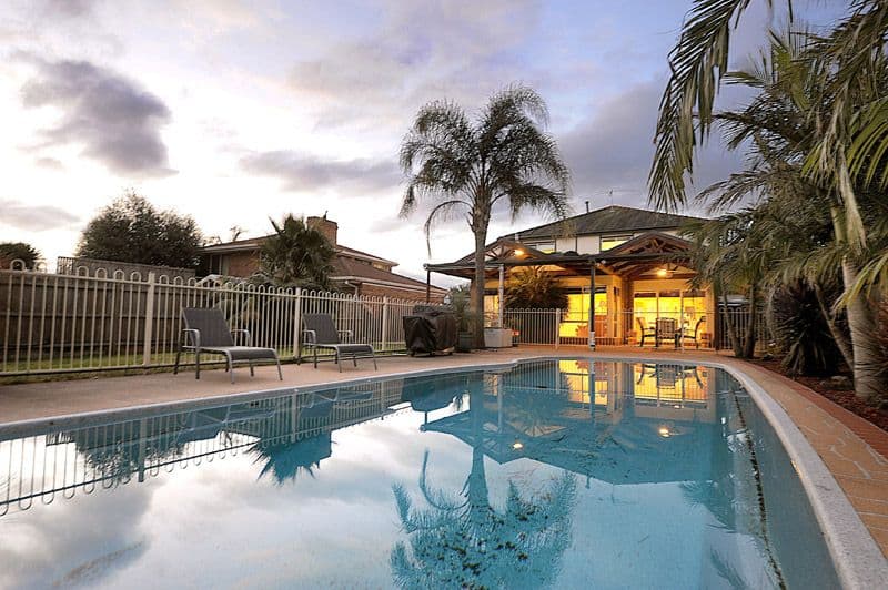 13 Golf Links Road, BERWICK VIC 3806, Berwick - Thumbnail 3
