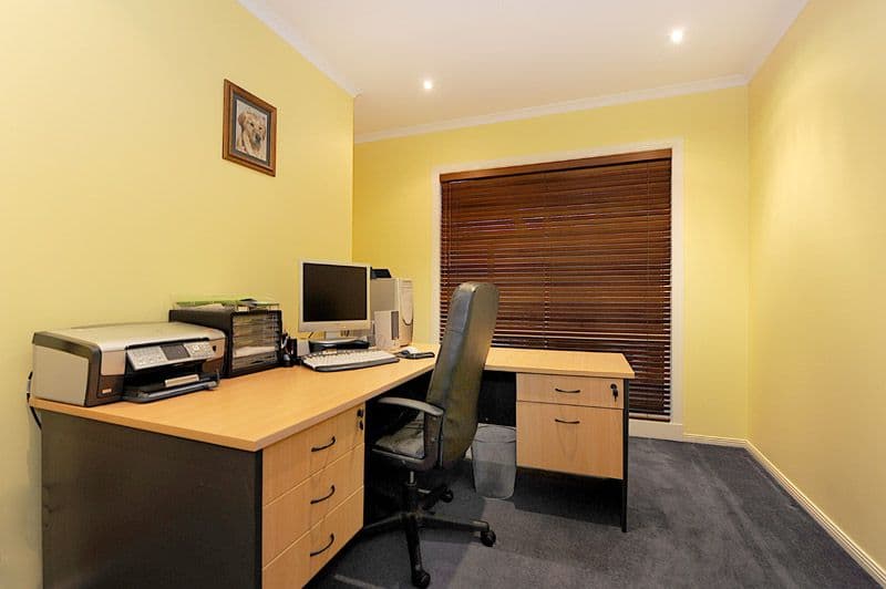 13 Golf Links Road, BERWICK VIC 3806, Berwick - Thumbnail 8