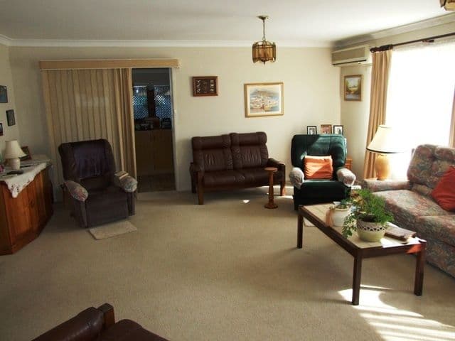 13 Balmoral Road, BURRILL LAKE NSW 2539, Burrill Lake - Thumbnail 2
