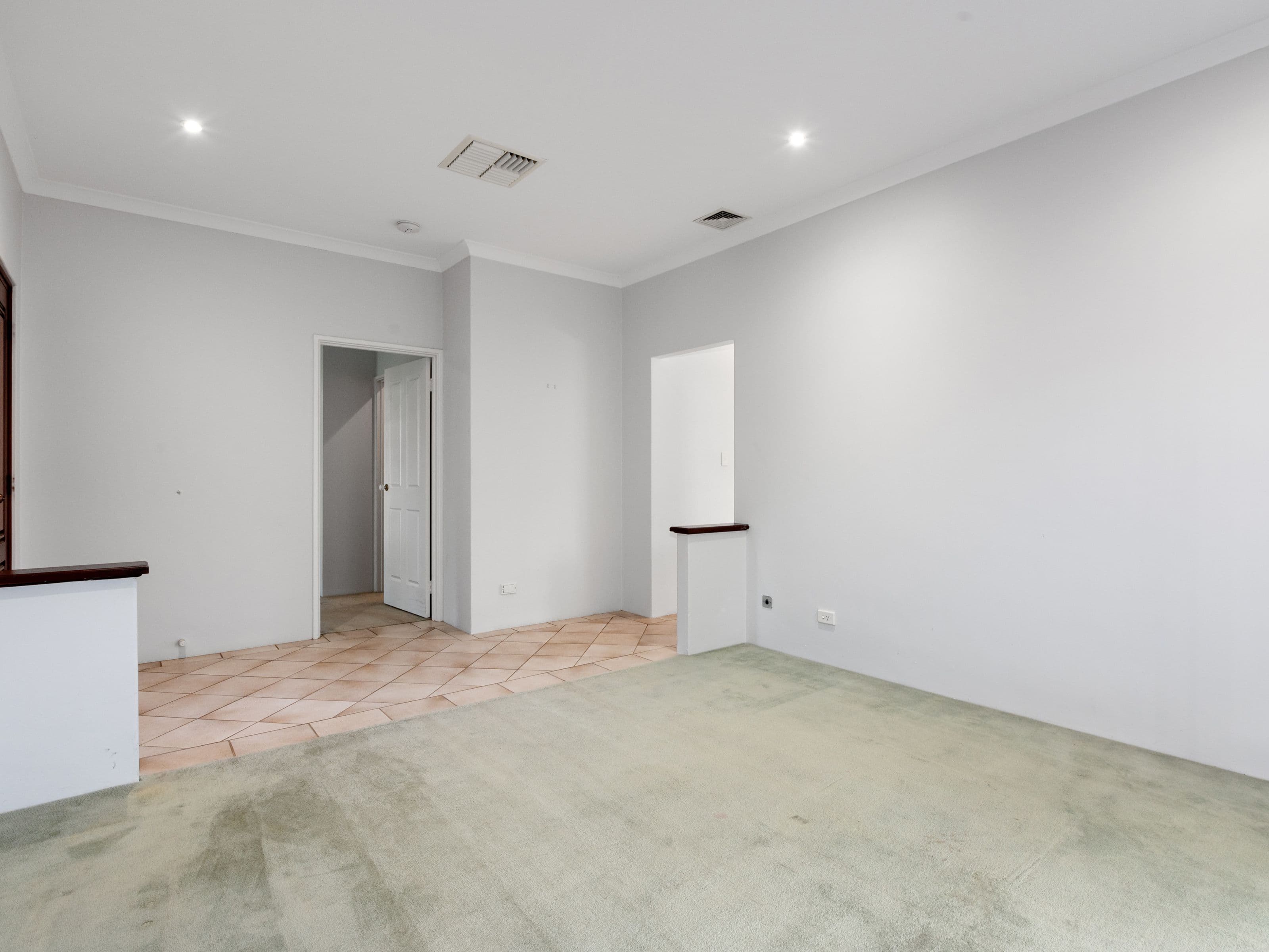 40 Barnsley Street, Queens Park WA 6107, Queens Park - Thumbnail 3