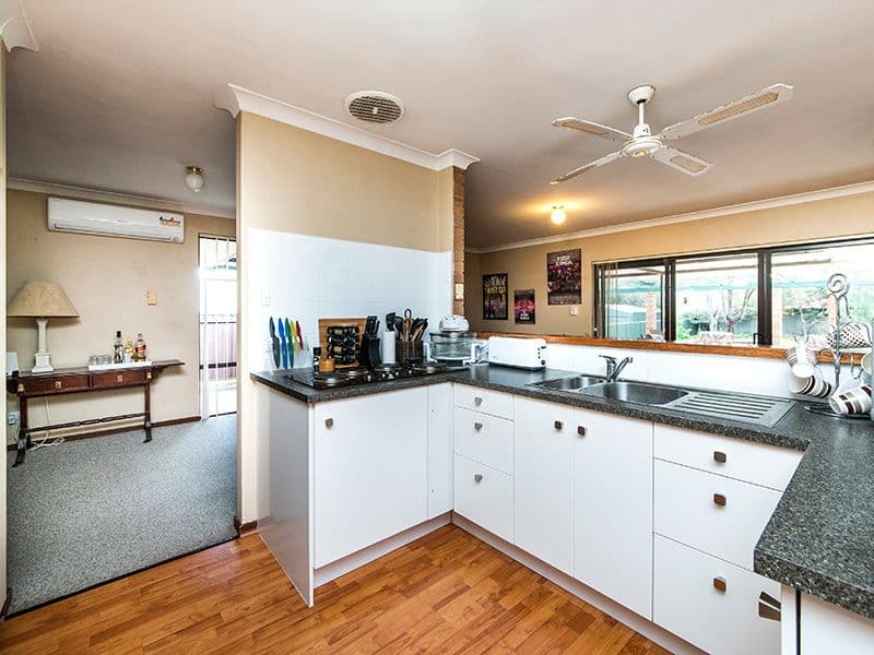 30 Coral Road, Kalamunda WA 6076, Kalamunda - Thumbnail 3