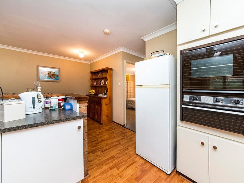 30 Coral Road, Kalamunda WA 6076, Kalamunda - Thumbnail 5