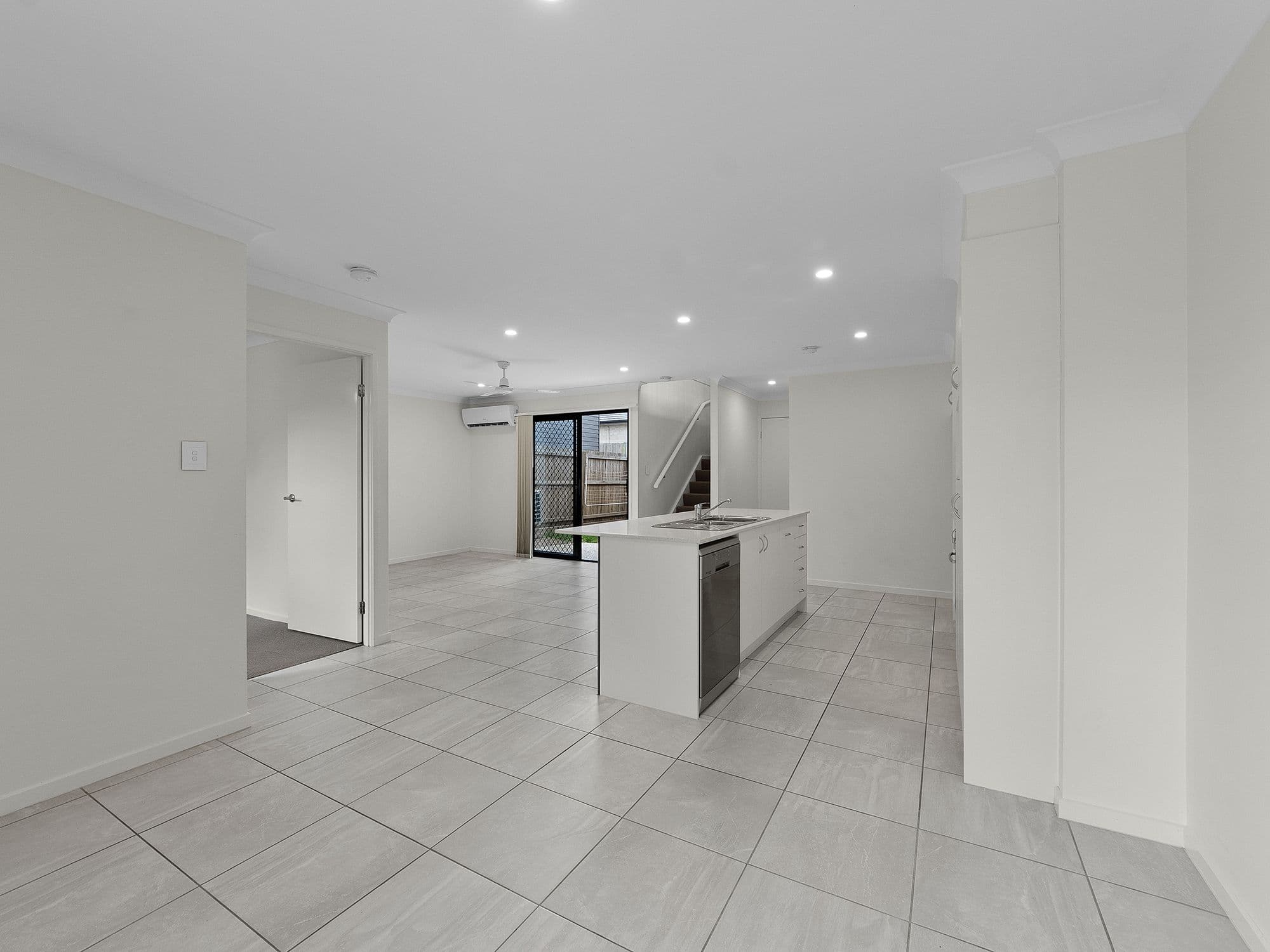 20 Warrill Street, Redbank Plains QLD 4301, Redbank Plains - Thumbnail 4
