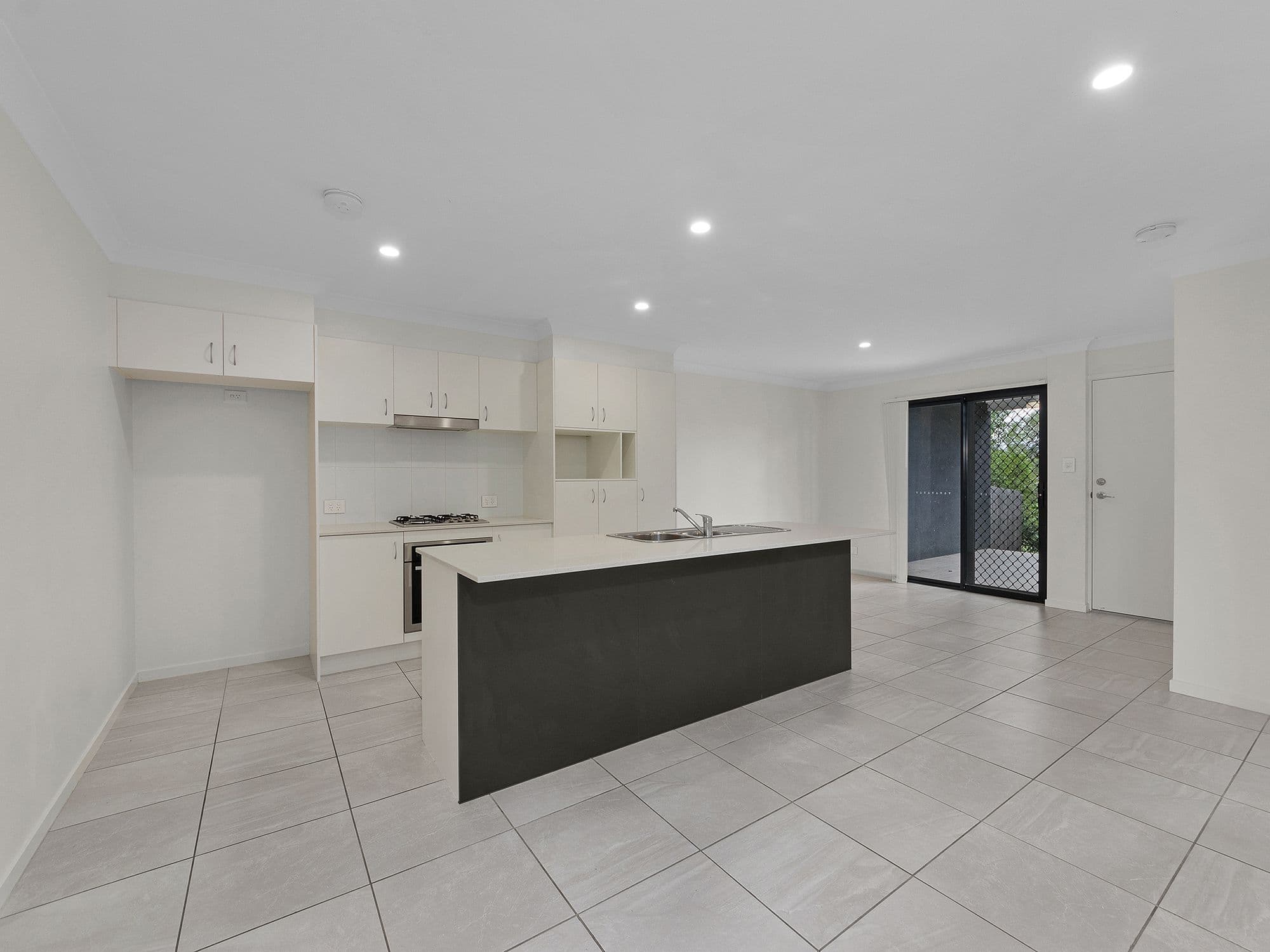 20 Warrill Street, Redbank Plains QLD 4301, Redbank Plains - Thumbnail 6