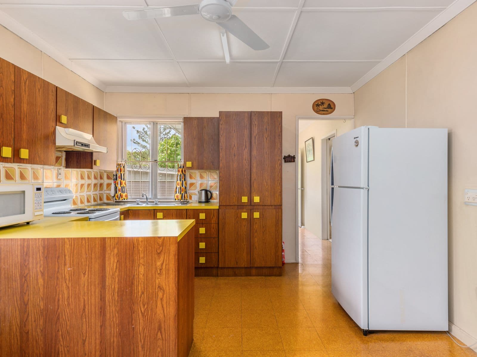 61 Besley Street, Mount Gravatt East QLD 4122, Mount Gravatt East - Thumbnail 5