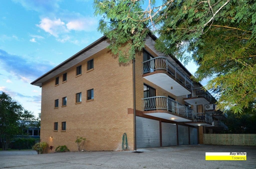  15 Earle Lane, TOOWONG QLD 4066, Toowong - Thumbnail 2