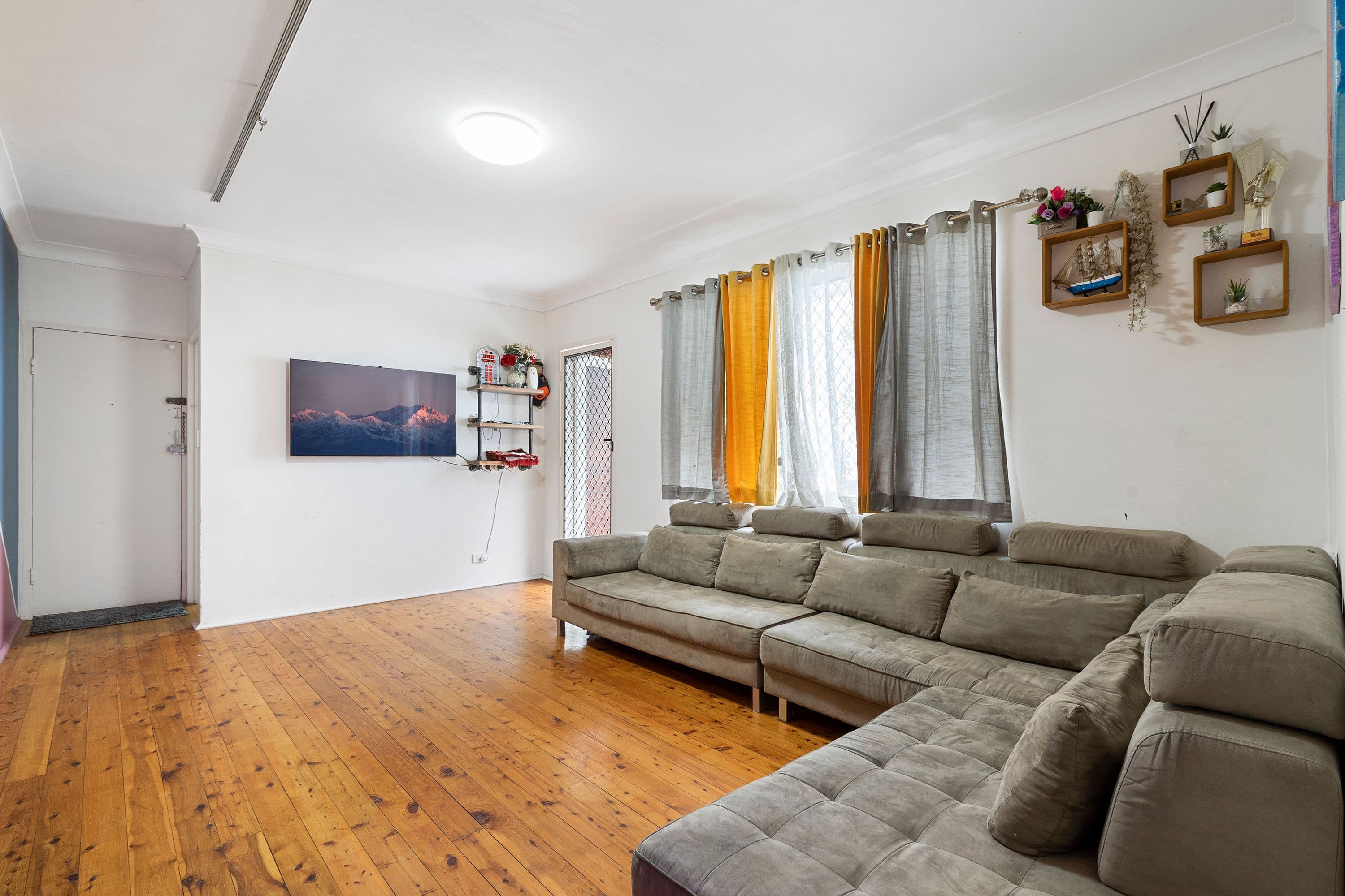 13 Hillard Street, Wiley Park NSW 2195, Wiley Park - Thumbnail 2
