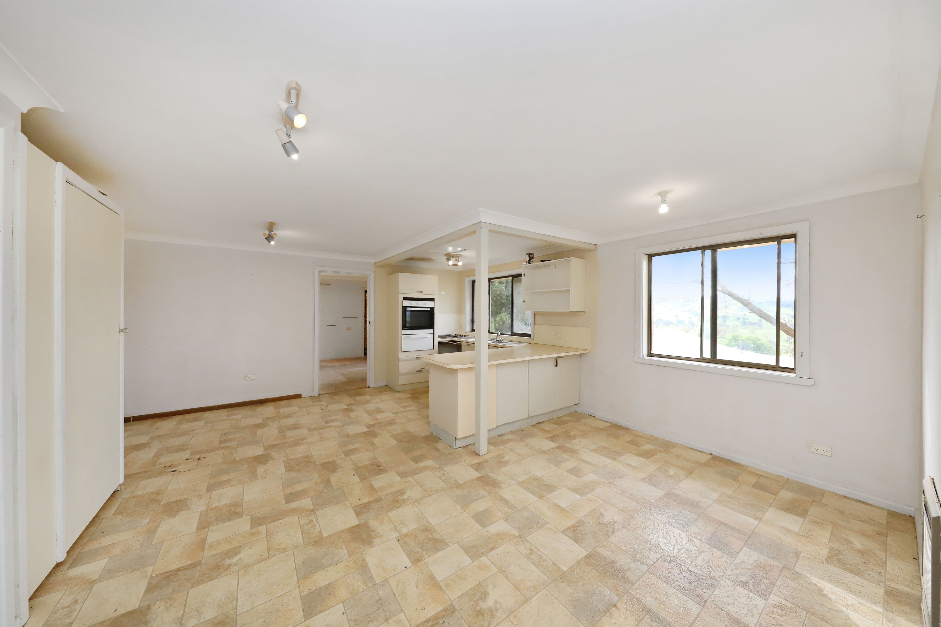 18 Lambie Street, Tumut NSW 2720, Tumut - Thumbnail 4