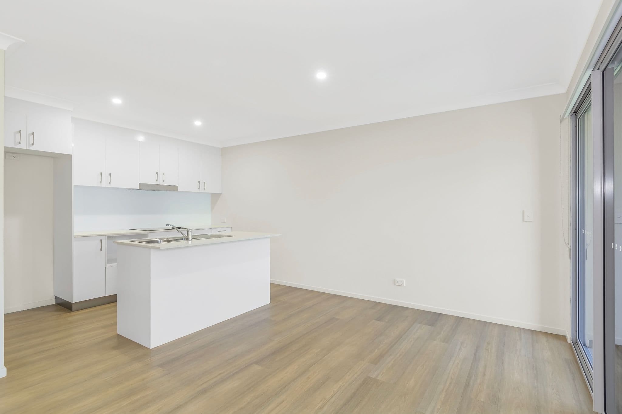 1 Terence Drive, Oxenford QLD 4210, Oxenford - Thumbnail 3