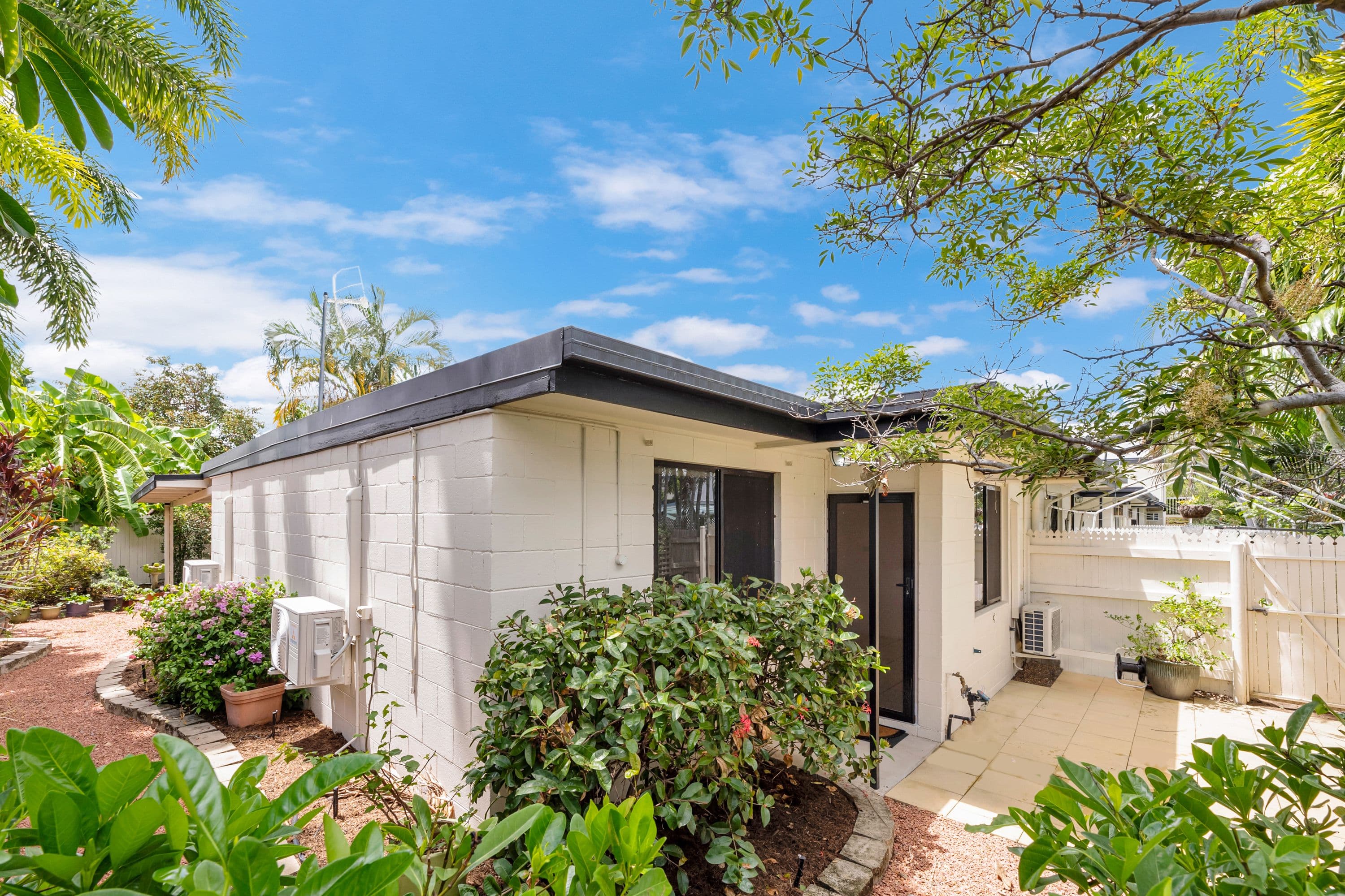 13 Granville Street, Pimlico QLD 4812, Pimlico - Image 1