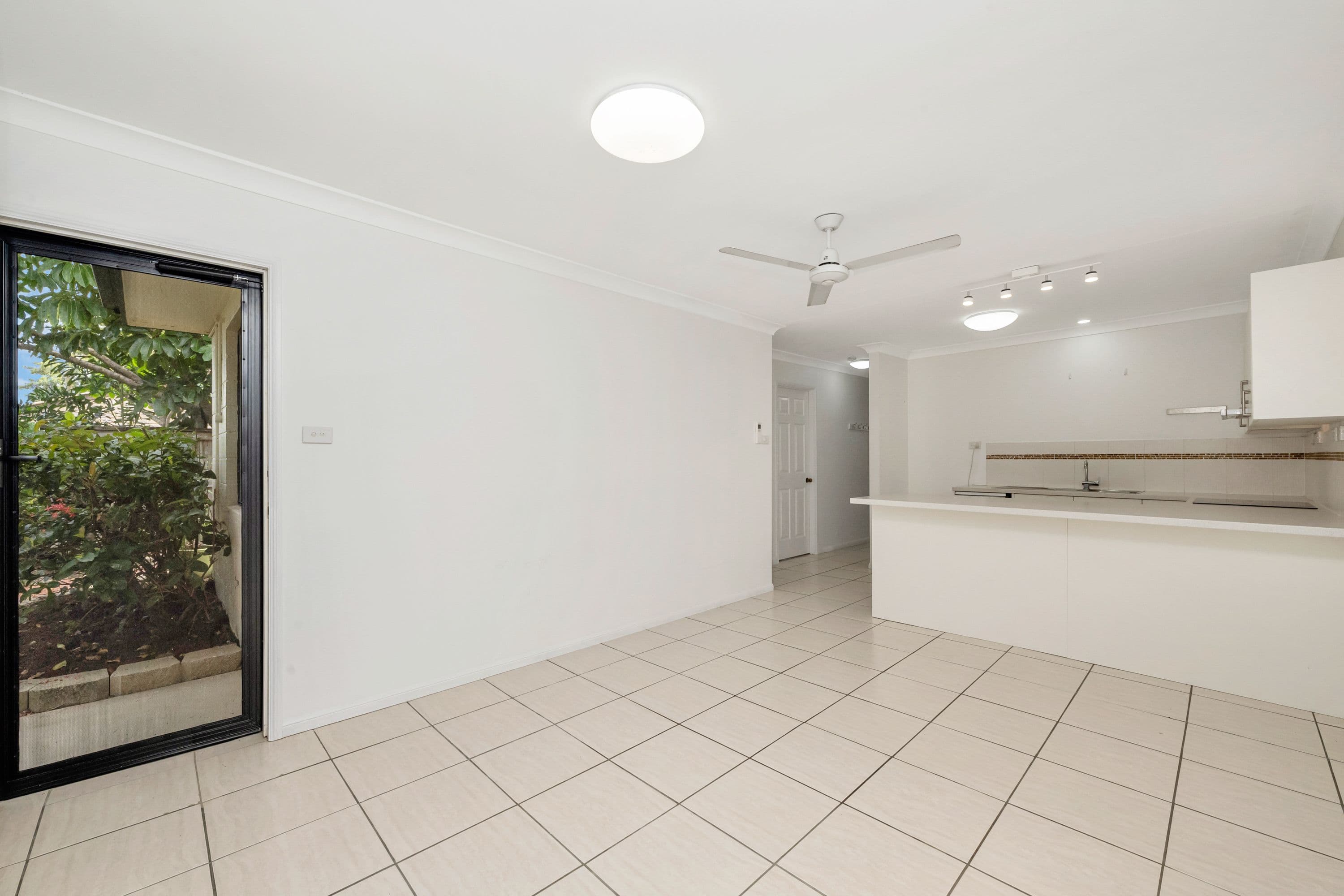 13 Granville Street, Pimlico QLD 4812, Pimlico - Thumbnail 2