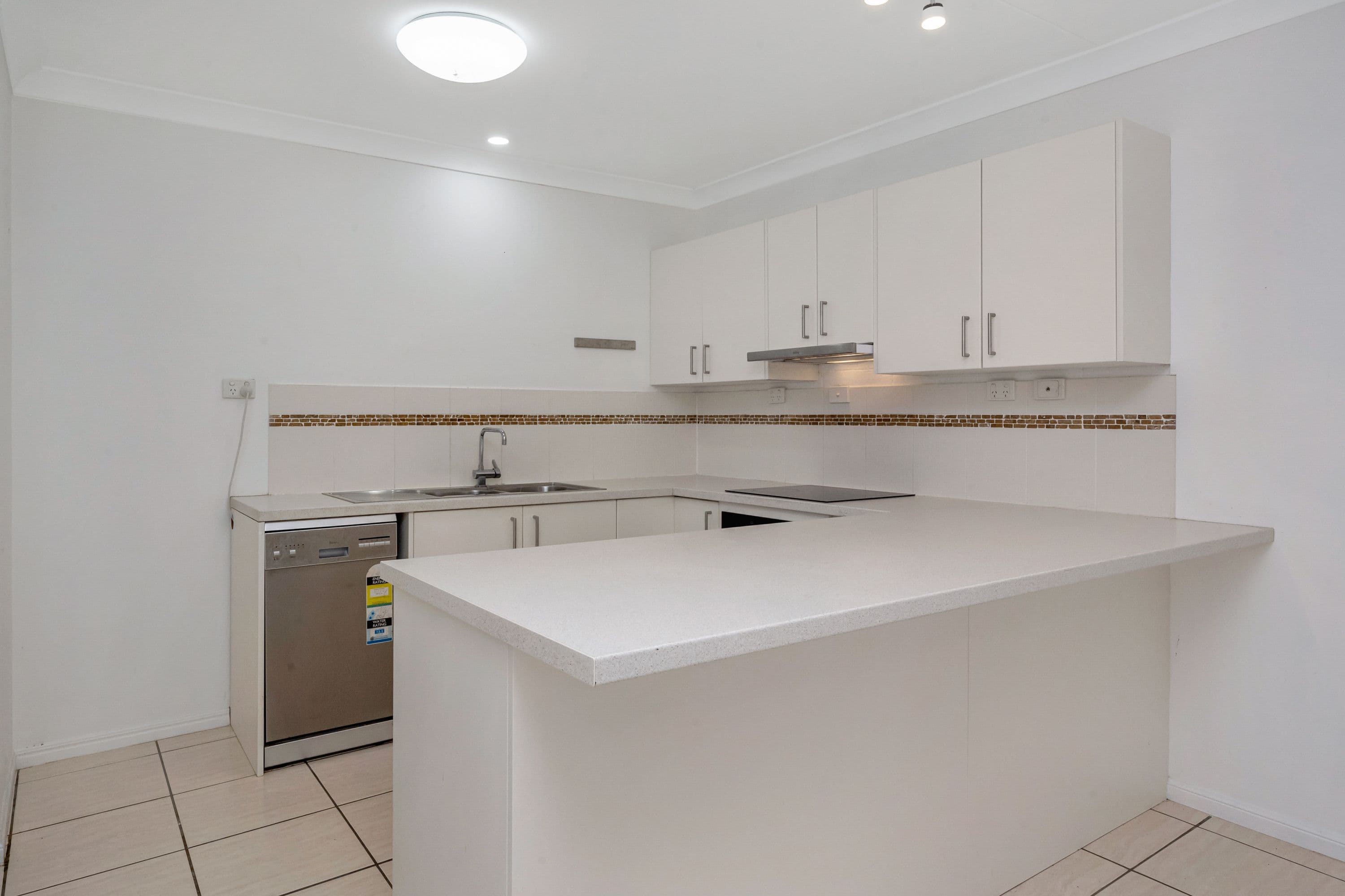 13 Granville Street, Pimlico QLD 4812, Pimlico - Thumbnail 3