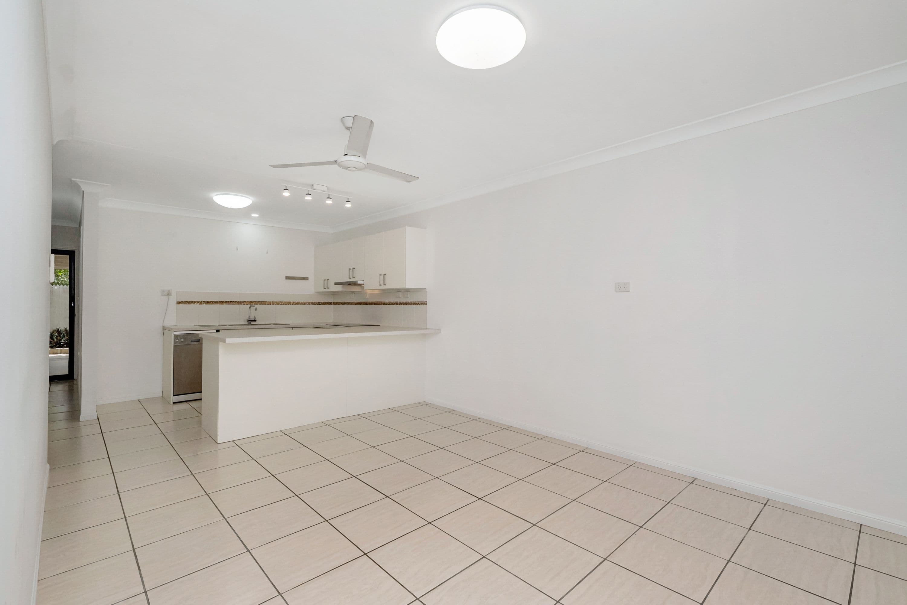 13 Granville Street, Pimlico QLD 4812, Pimlico - Thumbnail 4