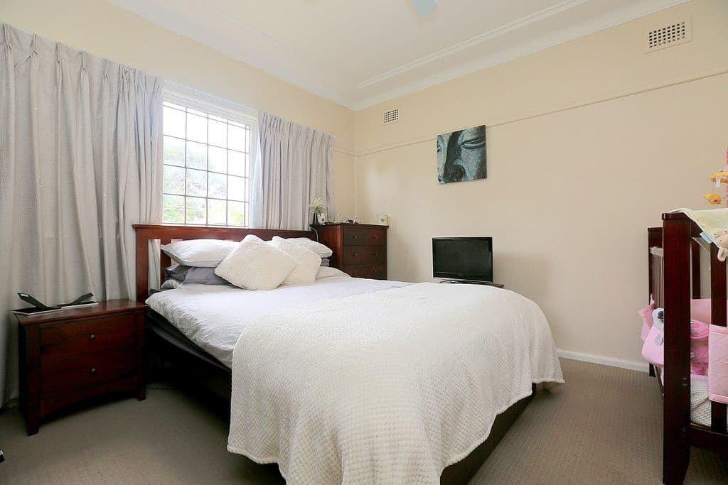 9 Endeavour Road, Georges Hall NSW 2198, Georges Hall - Thumbnail 4