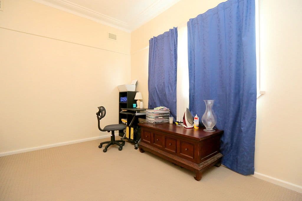 9 Endeavour Road, Georges Hall NSW 2198, Georges Hall - Thumbnail 6