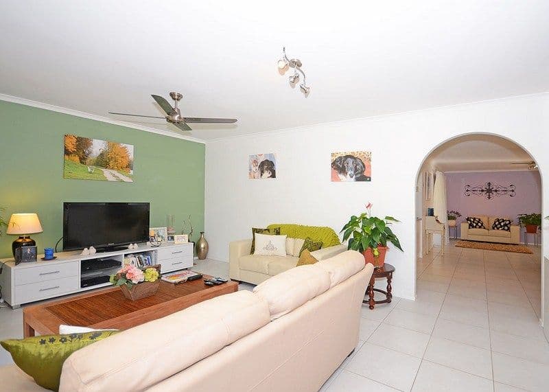 10 Phoenix Court, KAWUNGAN QLD 4655, Kawungan - Thumbnail 2
