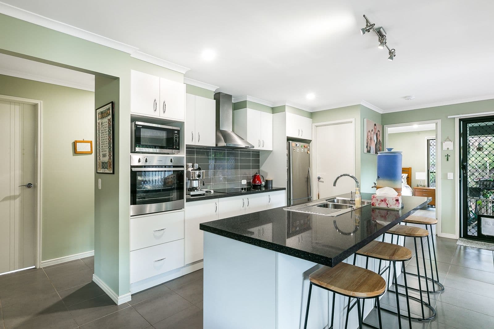 3 Glenwood Green Court, Mudgeeraba QLD 4213, Mudgeeraba - Thumbnail 5