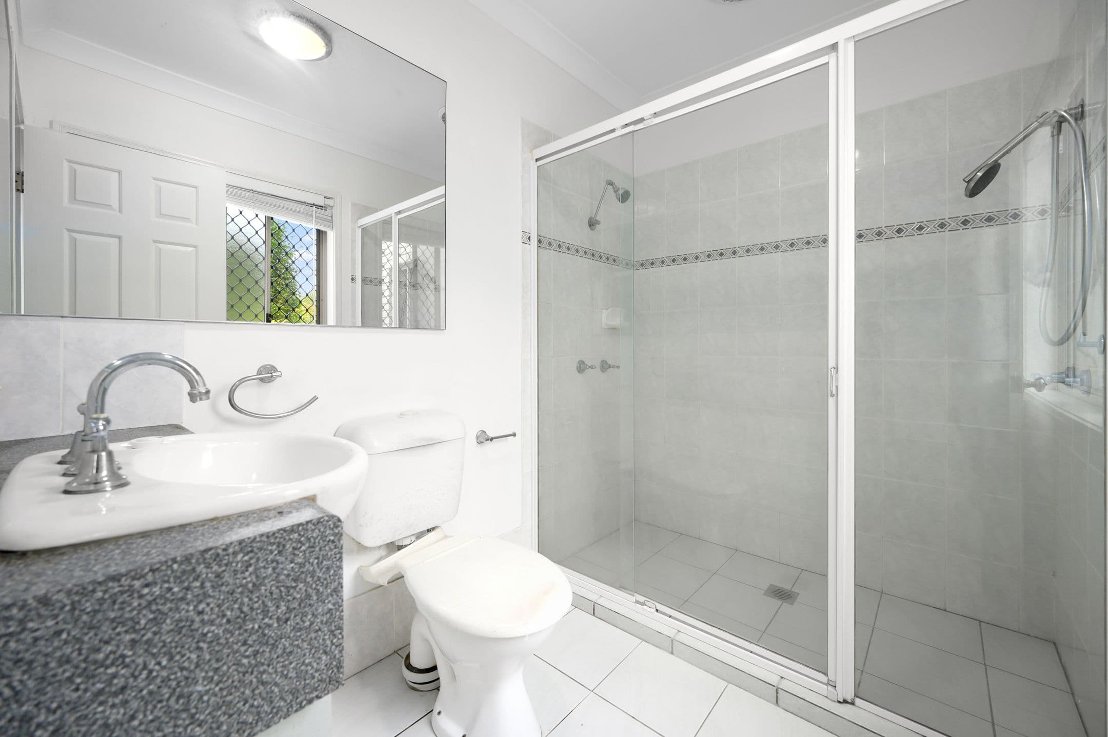 24 Antipodes Close, Pacific Pines QLD 4211, Pacific Pines - Thumbnail 3