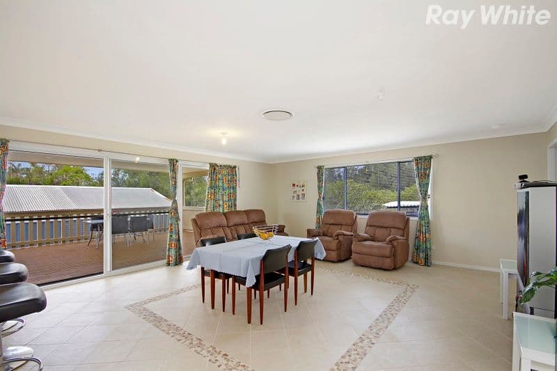27 Magnolia Avenue, Davistown - Thumbnail 3