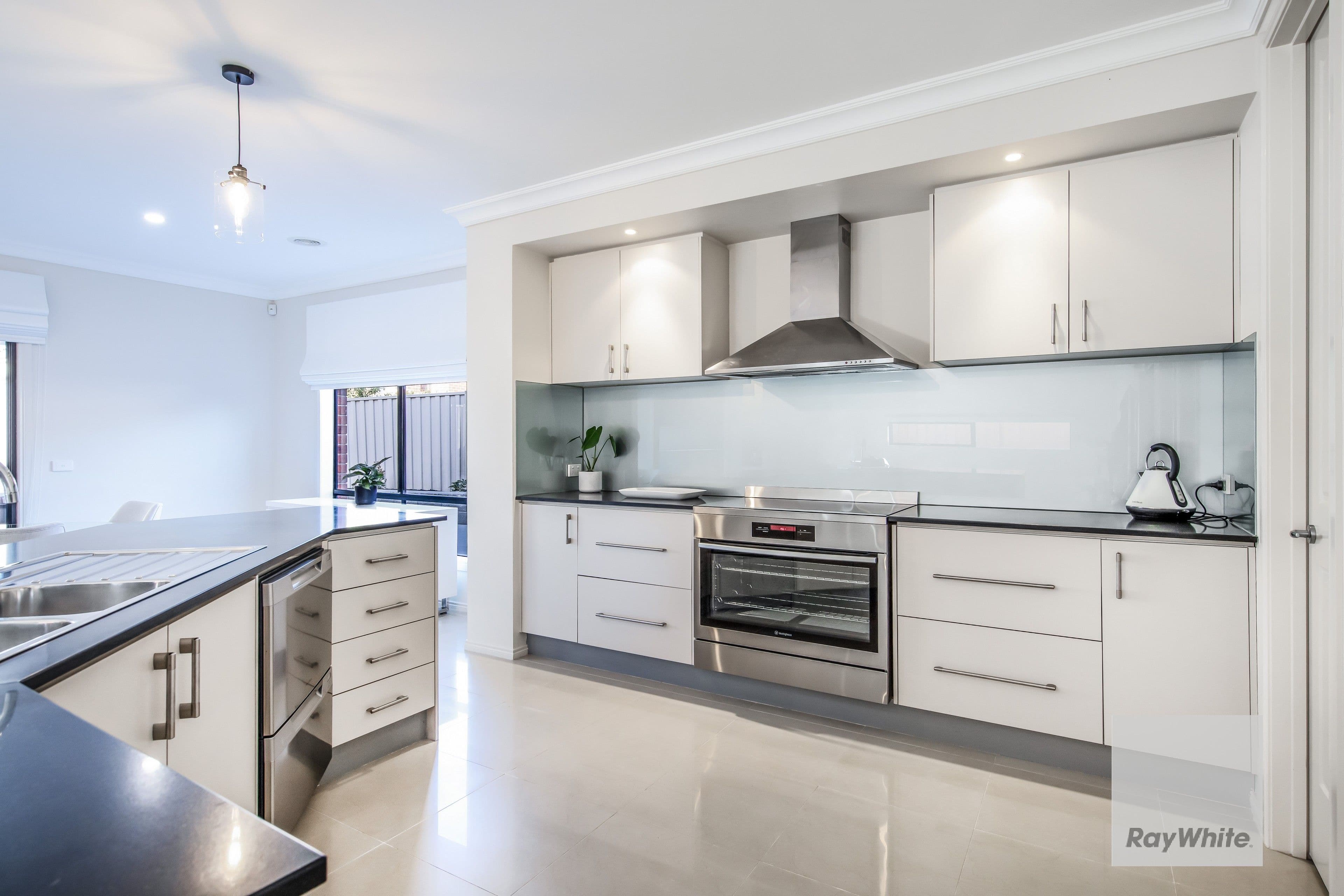11 Turitable Way, Caroline Springs VIC 3023, Caroline Springs - Thumbnail 6
