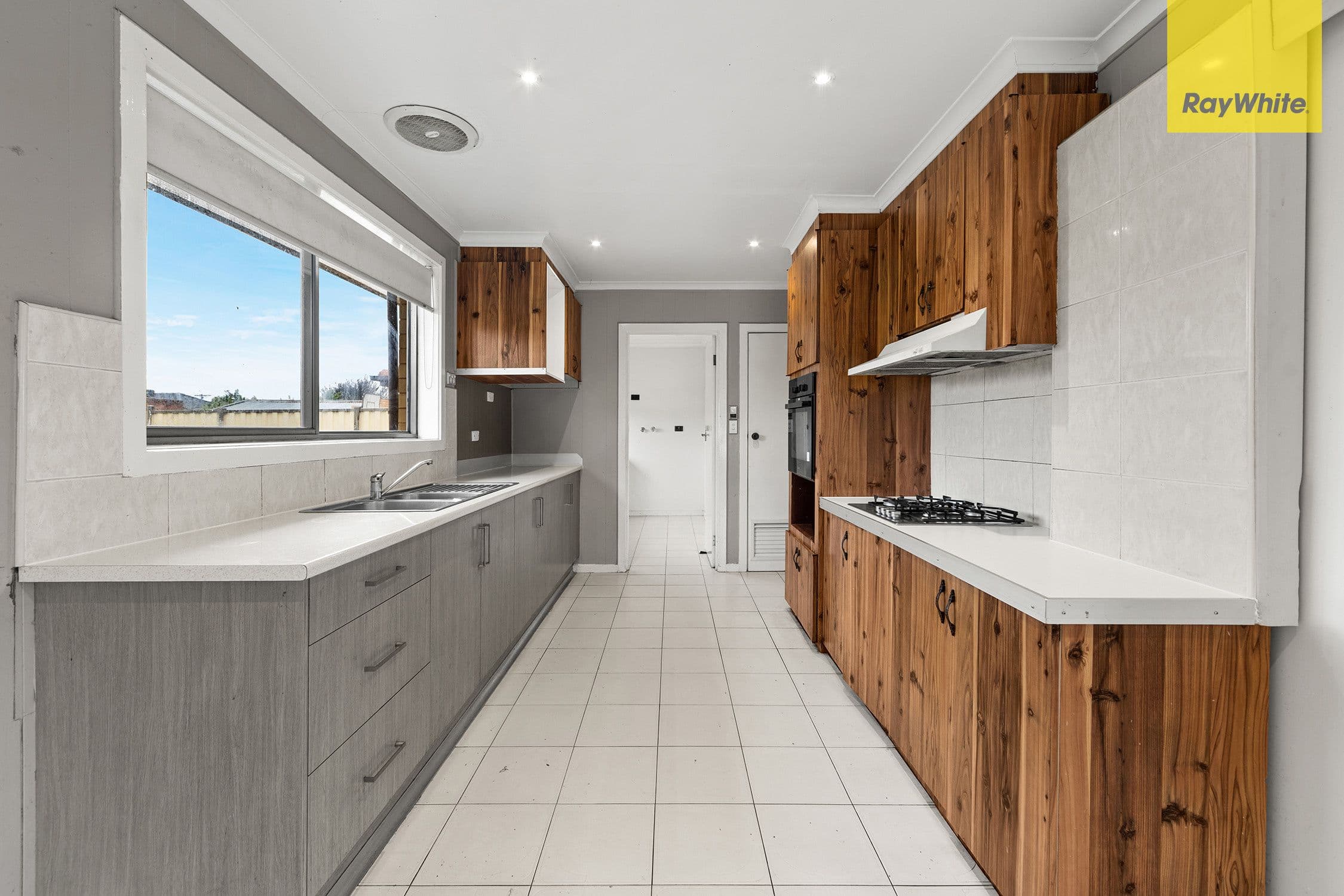 52 Mawson Avenue, Deer Park VIC 3023, Deer Park - Thumbnail 4