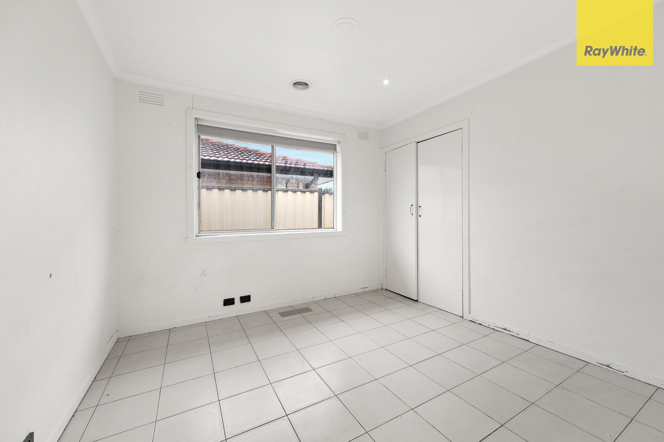 52 Mawson Avenue, Deer Park VIC 3023, Deer Park - Thumbnail 5