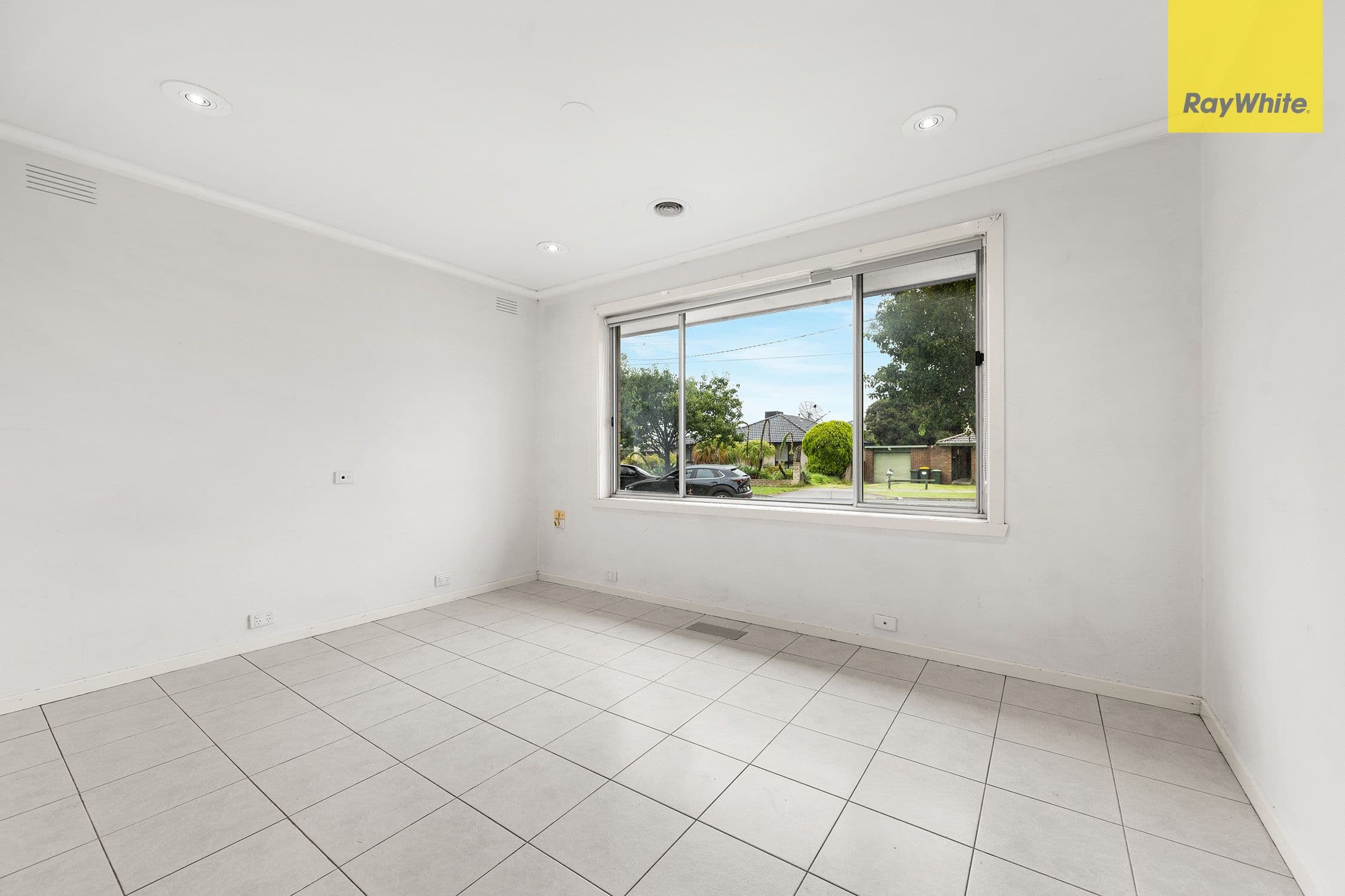52 Mawson Avenue, Deer Park VIC 3023, Deer Park - Thumbnail 6
