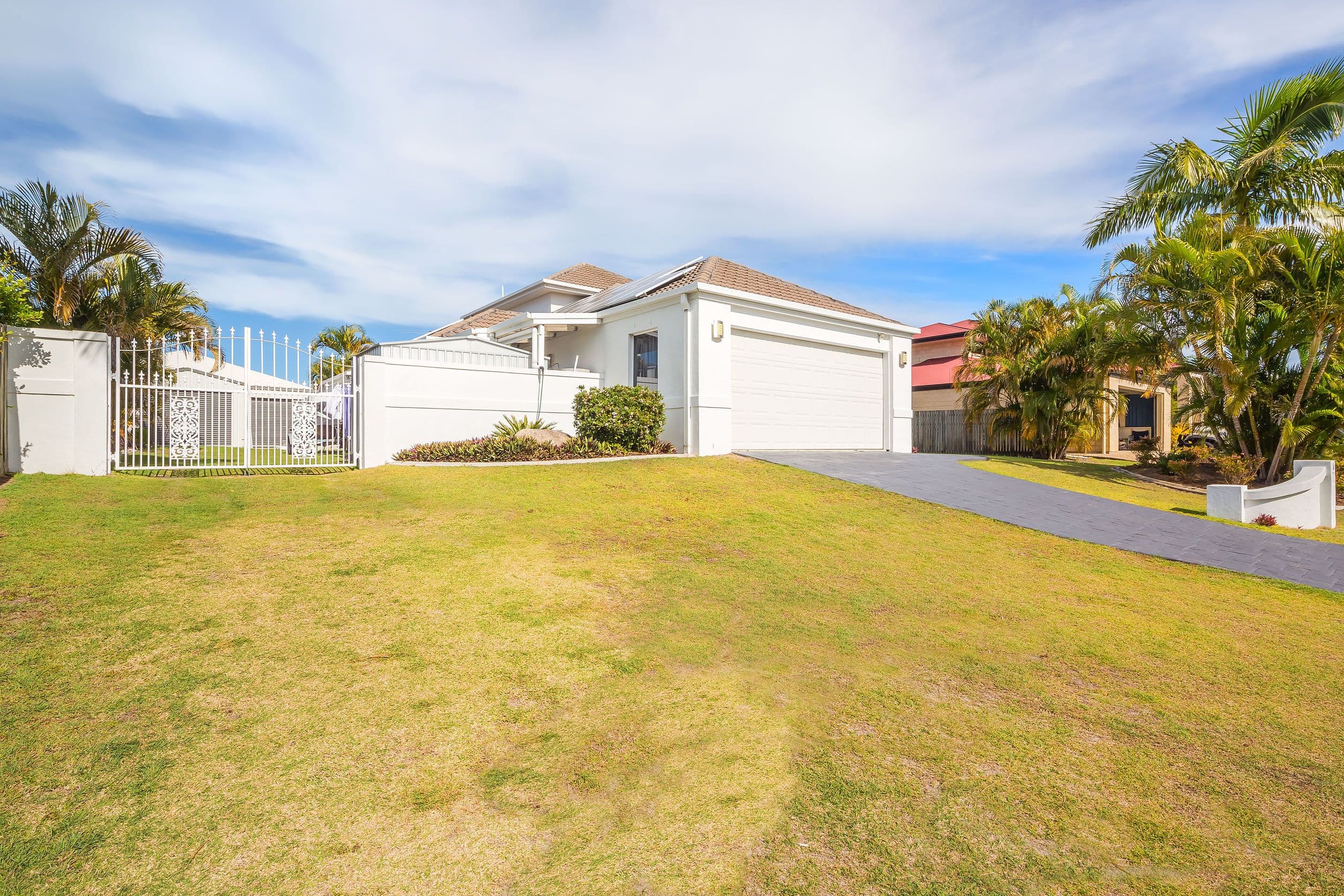 6 Voyagers Drive, Banksia Beach QLD 4507, Banksia Beach - Thumbnail 2
