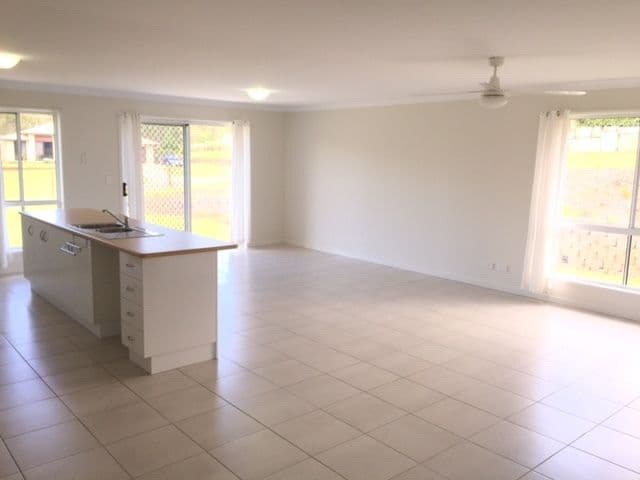 2-4 Corona Court, Gleneagle QLD 4285, Gleneagle - Thumbnail 3
