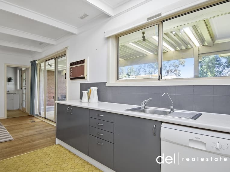 6 Howe Avenue, Dandenong North, Dandenong North - Thumbnail 8