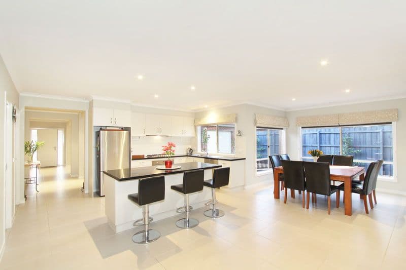 40 Macrina Street, OAKLEIGH EAST VIC 3166, Oakleigh East - Thumbnail 3